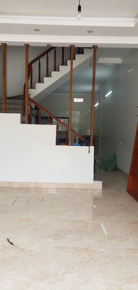 Chào bán căn nhà 2 tầng phố Yết Kiêu phường Nam Thành thành phố Ninh Bình