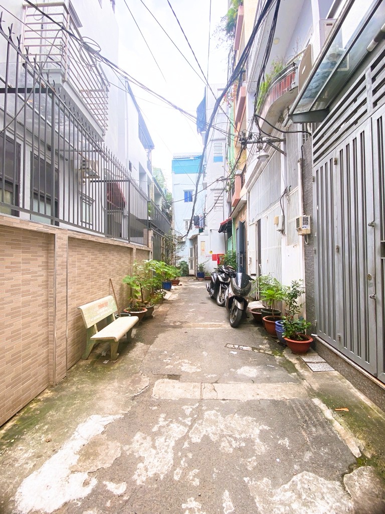 62m2 CHỬ ĐỒNG TỬ, hẻm 3m, ngang hơn 4m, 6ty89