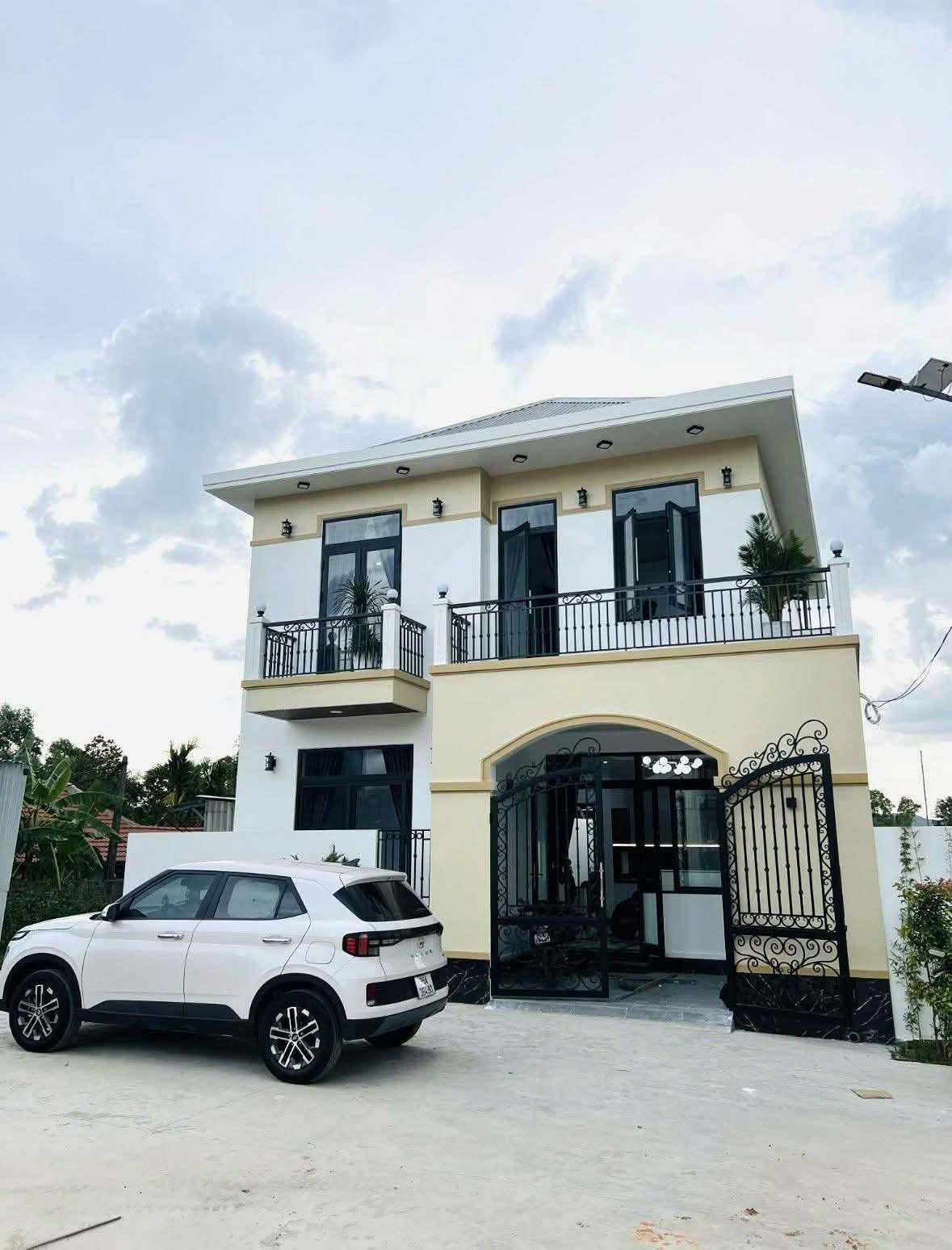 Biệt thự mini 4 mặt thoáng kiệt 112 Minh Mạng, Thủy Xuân ngay làng du lịch Hành Hương, Huế