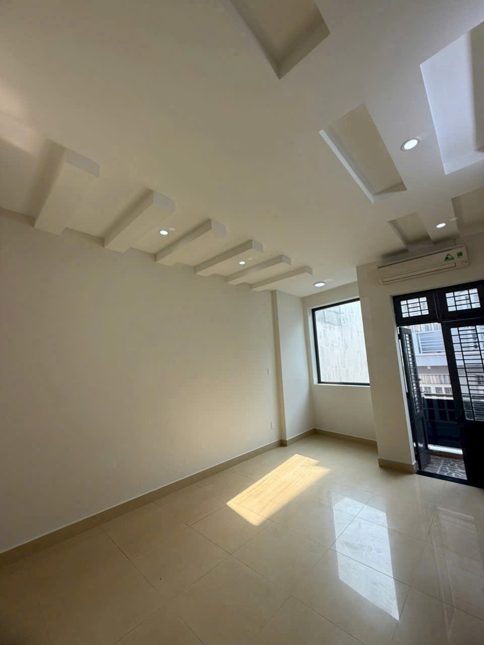 bán nhà 32m2 1 lầu hẻm xe hơi Lê Đại Hành , 3.6 tỷ tl