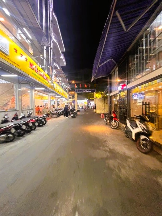 Nhà 5 tầng Bùi Thị Xuân hoàn công đủ, 3PN 4WC, 4ty1