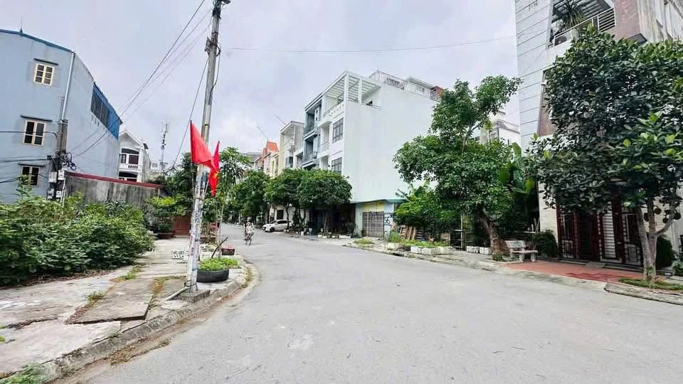Bán đất lô góc 2 amwtj tiền trục đường 30 Thuộc Lô 9 - Lê Hồng Phong - Hải Phòng