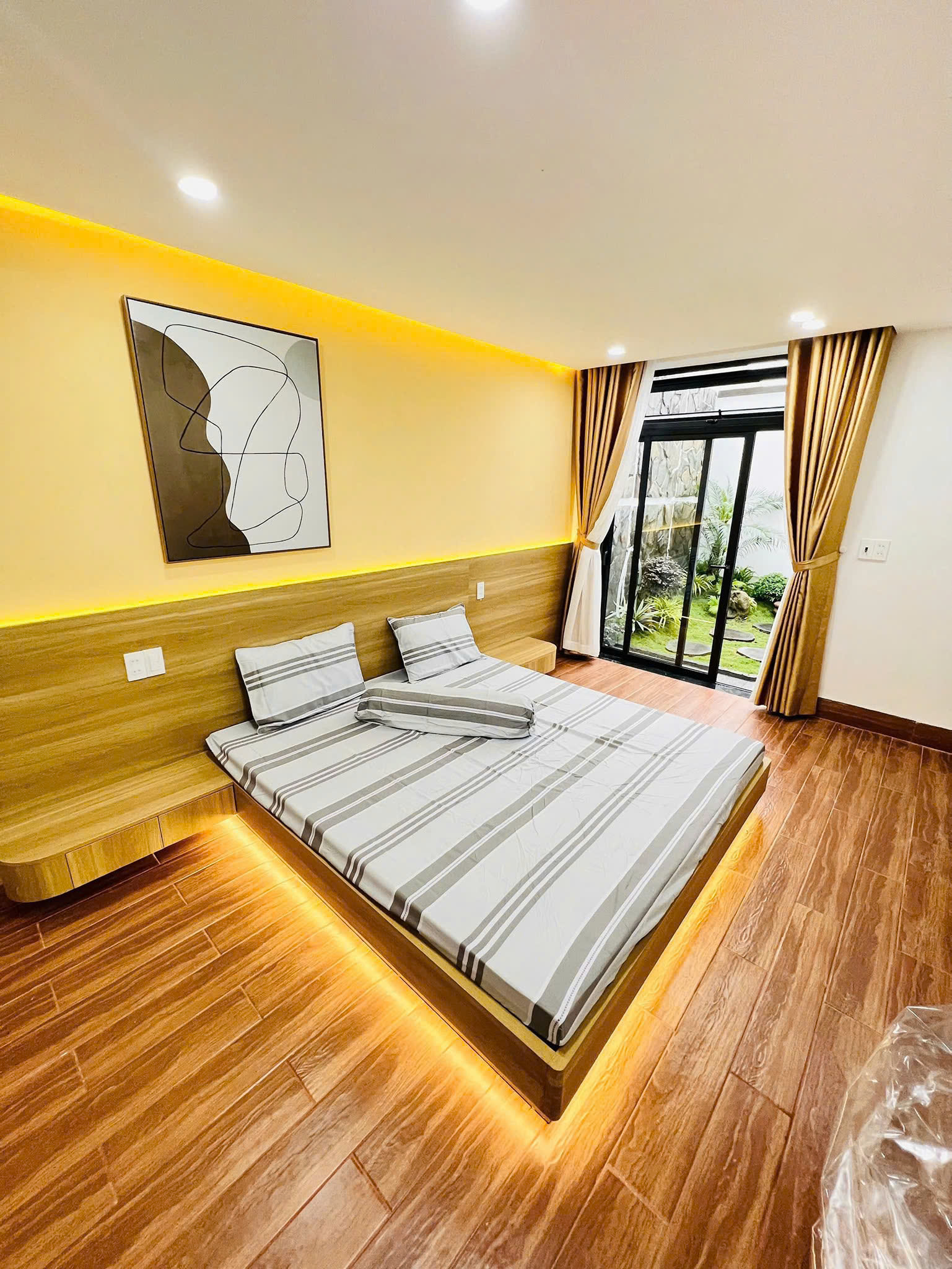 Mở bán nhà đẹp Villa TDP Ngọc Anh - Phường Phú Thượng - Quận Thuận Hóa -Thành Phố Huế