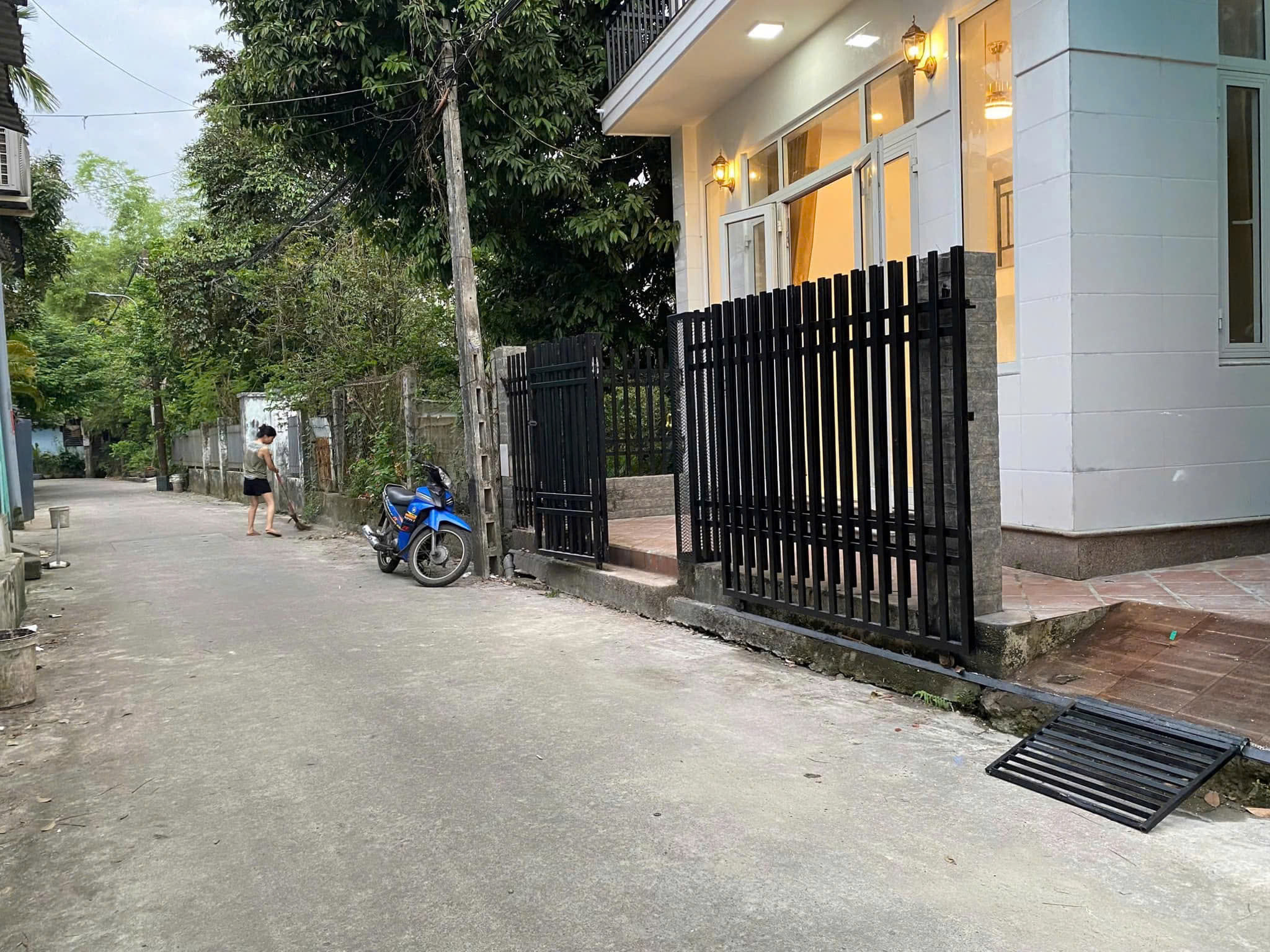 BÁN NHÀ 2 Tầng MẶT TIỀN KIỆT Ô TÔ ĐƯỜNG VẠN XUÂN – GẦN CẦU NGUYỄN HOÀNG -HUẾ