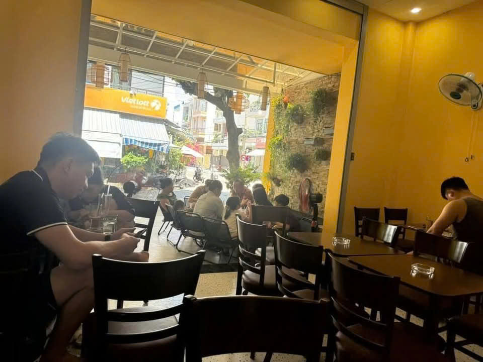 CHO THUÊ QUÁN CAFE MẶT TIỀN KHU SINH VIÊN HOÀ CƯỜNG - ĐÀ NẴNG