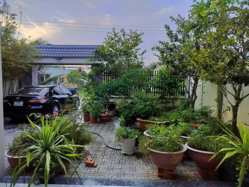 Bán nhà 1 trệt 1 lầu 1 tầng thượng - Xã Phú Hưng - Thành Phố Bến Tre - Tỉnh Bến Tre