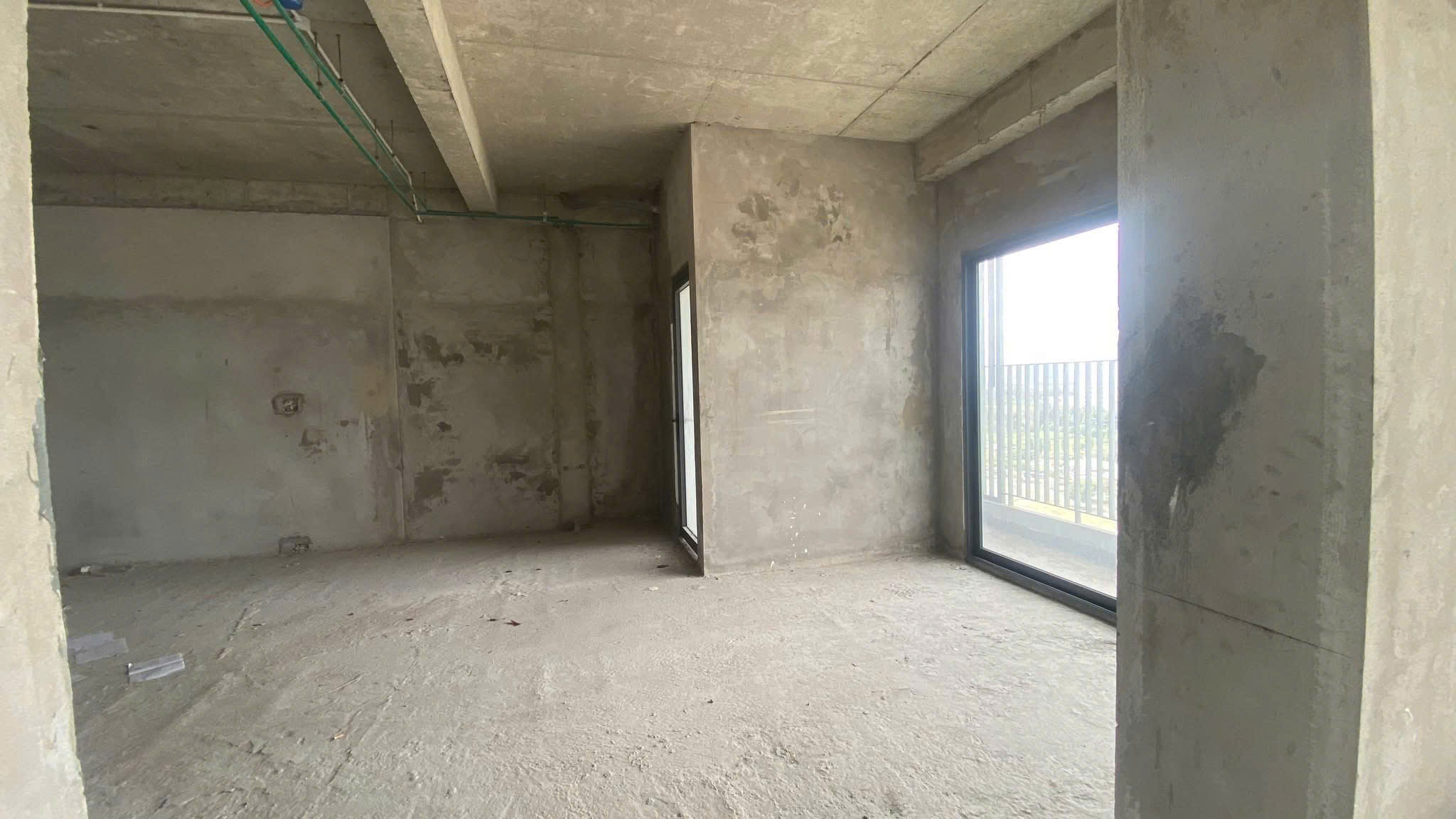 Bán căn 3PN2WC 96m2 hàng CĐT Lavida PLus, tầng cao view Landmark 81